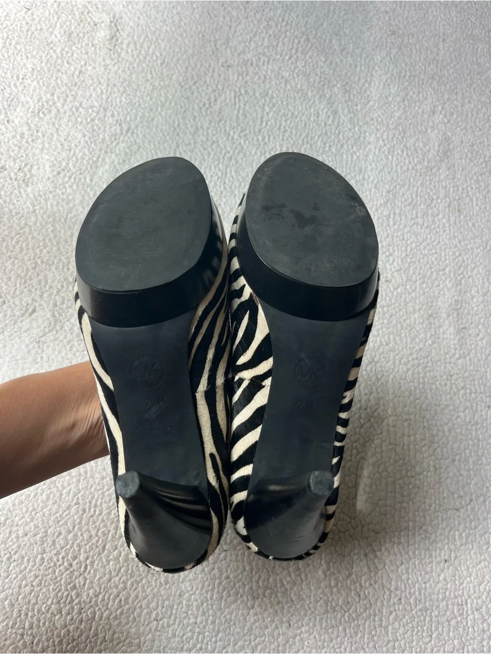 MICHAEL KORS ZEBRA CALF HAIR HEELS WOMENS 7.5